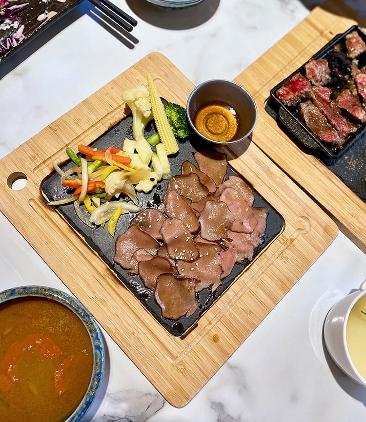 [新竹竹北] 小打里炭燒食堂 meat here，媲美燒肉店