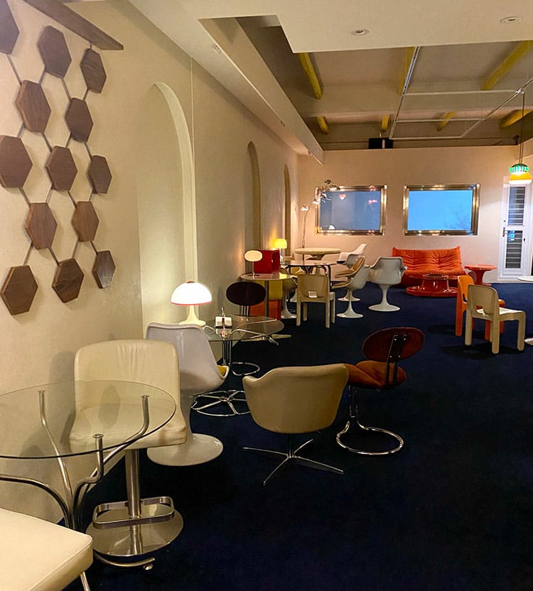 [新竹] 可人珠寶行，推開飾品牆 穿越到70年代復古可愛酒吧