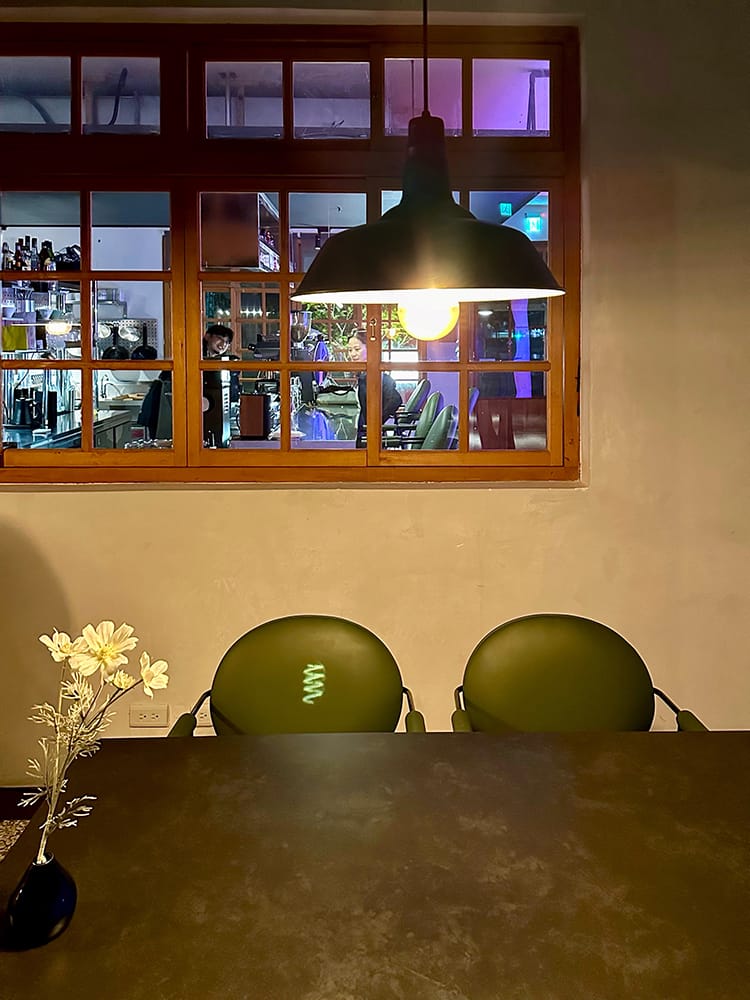 日落,早咖晚酒,走進眷村 日落,早咖晚酒,走進眷村